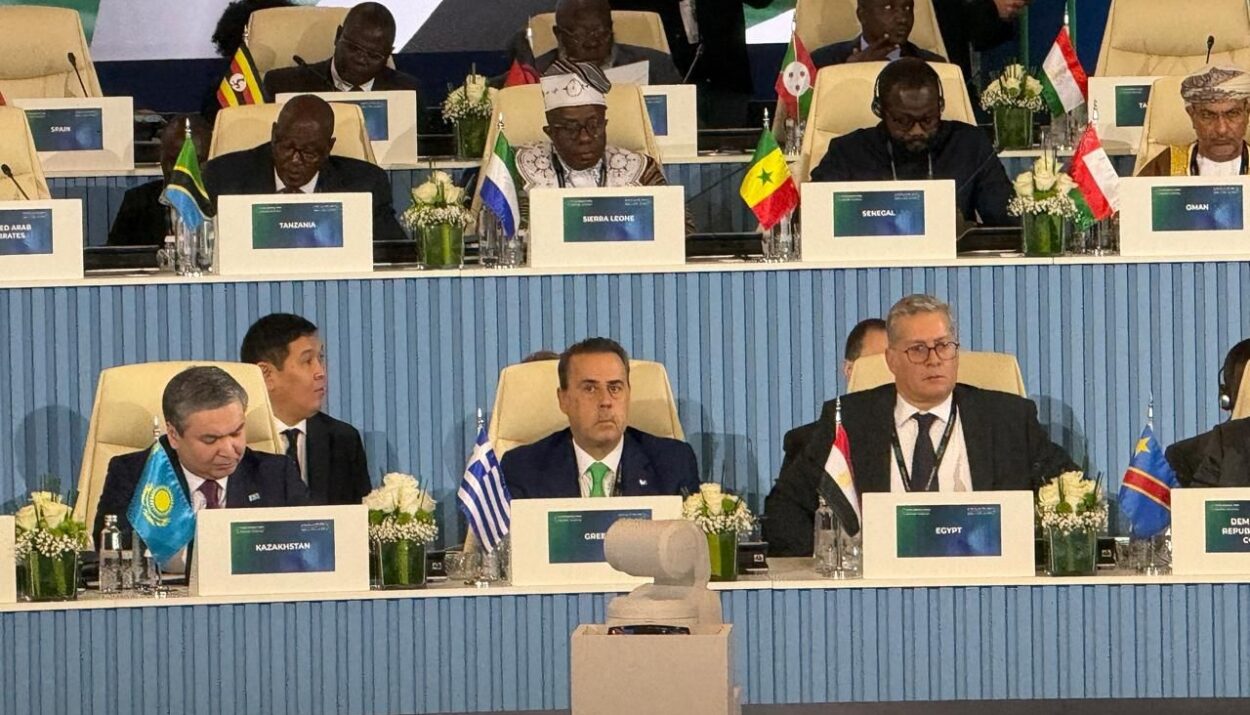 PAPASTAVROU-SAOUDIKI-ARABIA