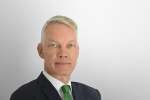 Ο Roland W. Schacht νέος Business Unit Director της Διεύθυνσης Επαγγελματικών Οχημάτων και Μηχανημάτων του Ομίλου Επιχειρήσεων Σαρακάκη © ΔΤ