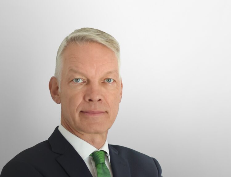 Ο Roland W. Schacht νέος Business Unit Director της Διεύθυνσης Επαγγελματικών Οχημάτων και Μηχανημάτων του Ομίλου Επιχειρήσεων Σαρακάκη © ΔΤ