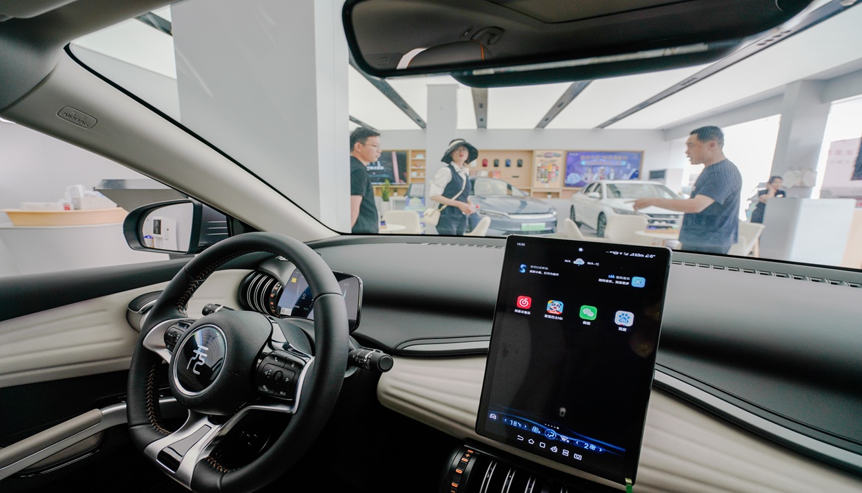 ΚΙΝΑ, ΗΛΕΚΤΡΙΚΟ ΑΥΤΟΚΙΝΗΤΟ