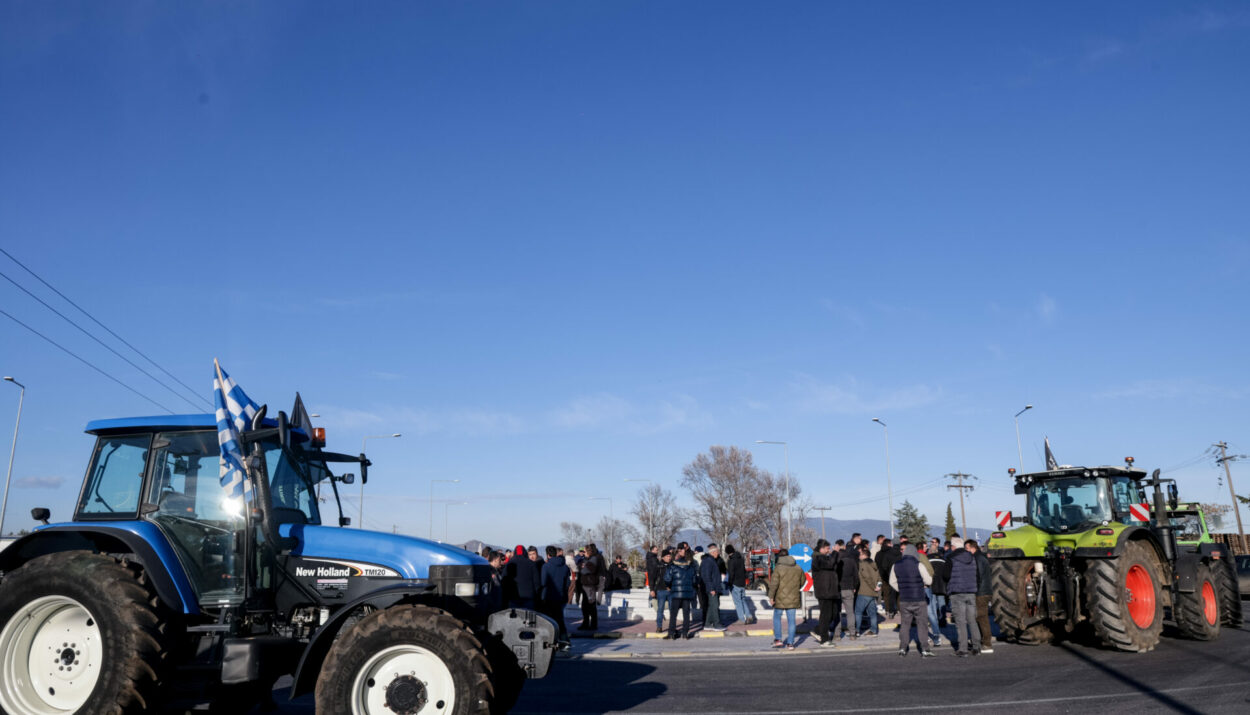 ΜΠΛΟΚΟ, ΑΓΡΟΤΕΣ