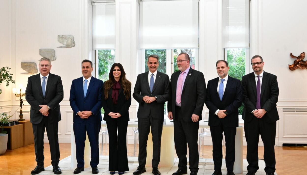 ΥΠΟΓΡΑΦΗ ΣΥΜΒΑΣΕΩΝ ΓΙΑ ΥΔΡΟΓΟΝΑΝΘΡΑΚΕΣ