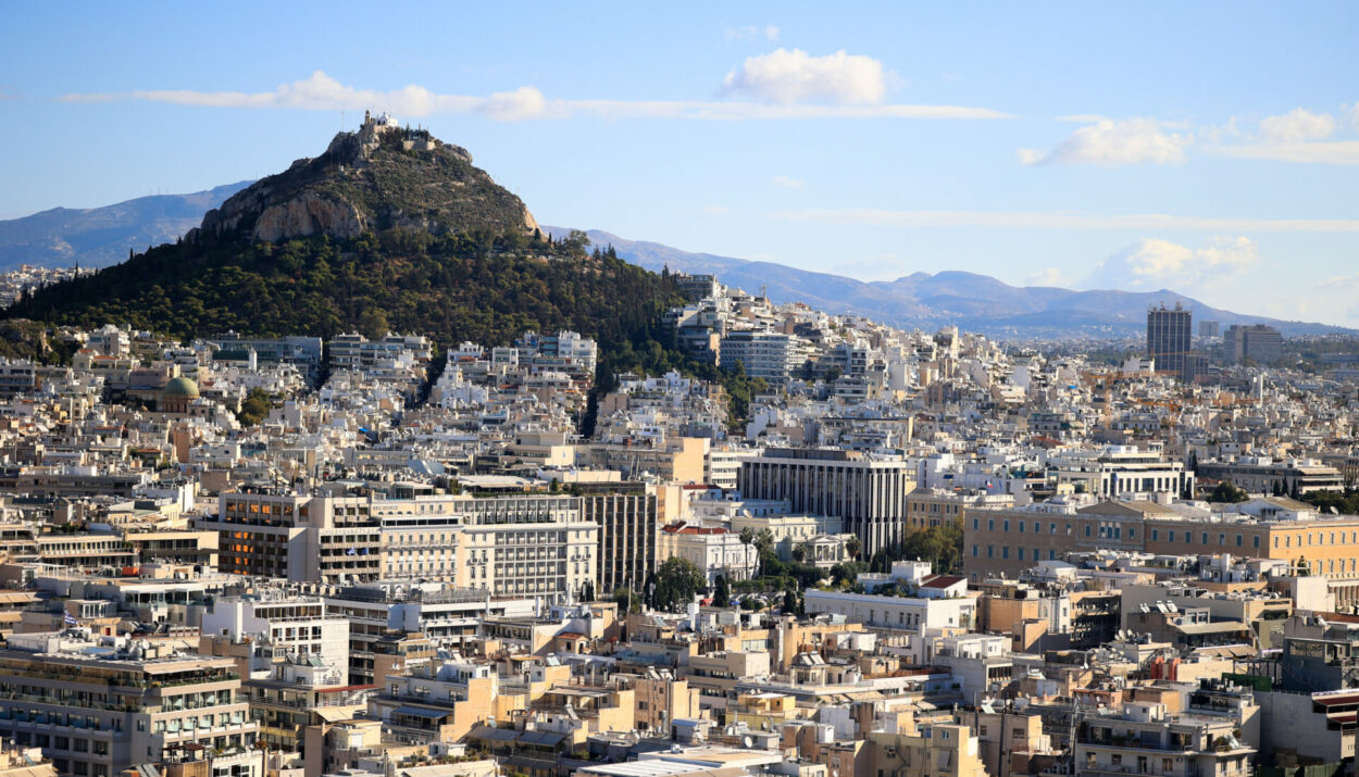 ΑΘΗΝΑ, ΑΚΙΝΗΤΑ