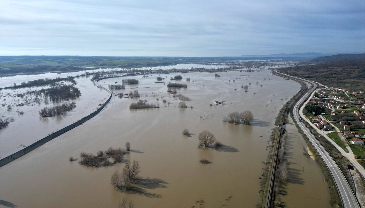ΠΛΗΜΜΥΡΕΣ ΣΤΟΝ ΕΒΡΟ