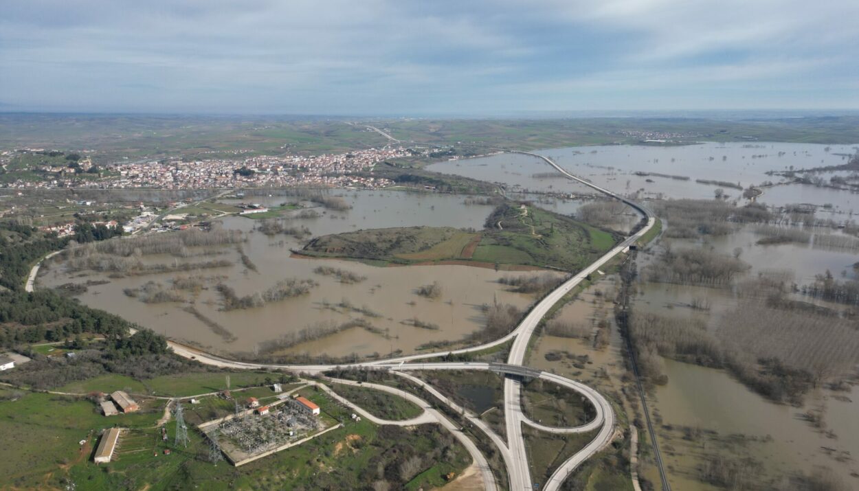 ΠΛΗΜΜΥΡΕΣ ΣΤΟΝ ΕΒΡΟ
