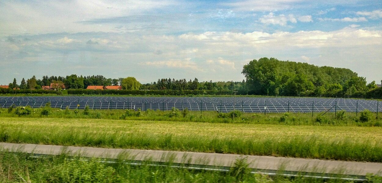 ΦΩΤΟΒΟΛΤΑΪΚΑ