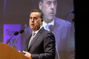 ΣΤΑΥΡΟΣ ΠΑΠΑΣΤΑΥΡΟΥ