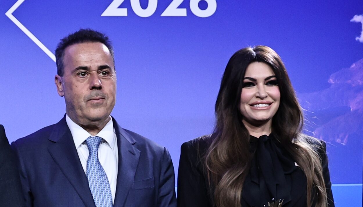 ΠΑΠΑΣΤΑΥΡΟΥ ΚΑΙ ΓΚΙΛΦΟΙΛ