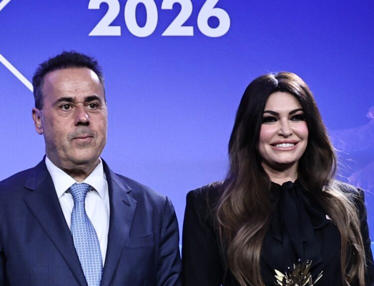 ΠΑΠΑΣΤΑΥΡΟΥ ΚΑΙ ΓΚΙΛΦΟΙΛ