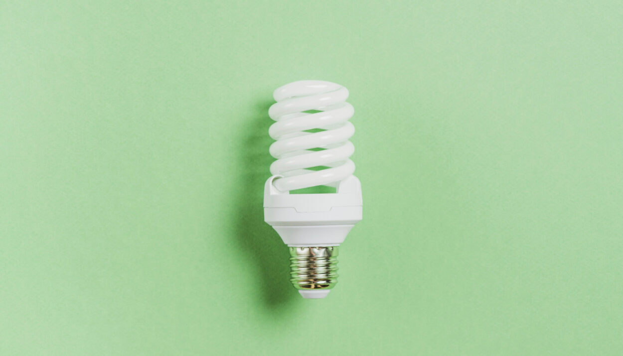 Τιμολόγια ρεύματος, πράσινο τιμολόγιο © Freepik