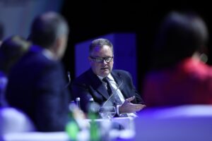 Ο RUSSEL HARDY, CEO ΤΗΣ VITOL