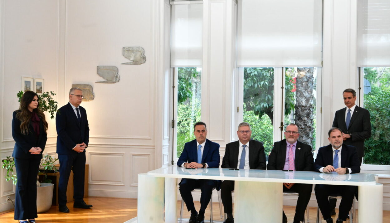 ΥΠΟΓΡΑΦΗ ΣΥΜΦΩΝΙΩΝ