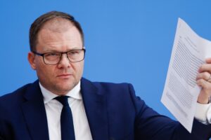 ΥΠΟΥΡΓΟΣ ΠΕΡΙΒΑΛΛΟΝΤΟΣ ΓΕΡΜΑΝΙΑΣ