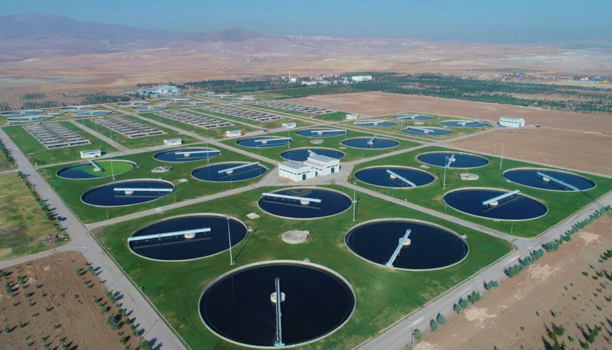 ΔΕΞΑΜΕΝΕΣ ΝΕΡΟΥ