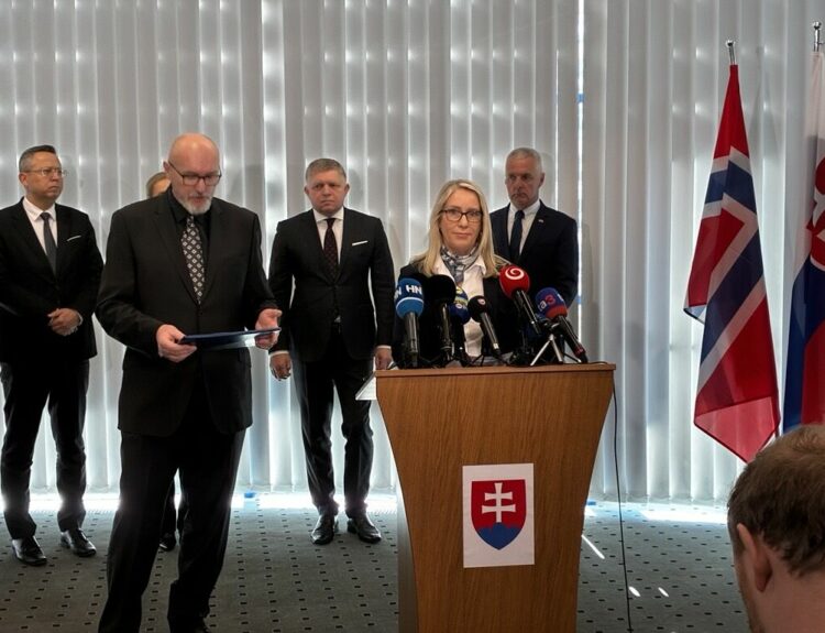 μνημόνιο κατανόησης μεταξύ της κυβέρνησης και της Norsk Hydro για την επανεκκίνηση της Slovalco