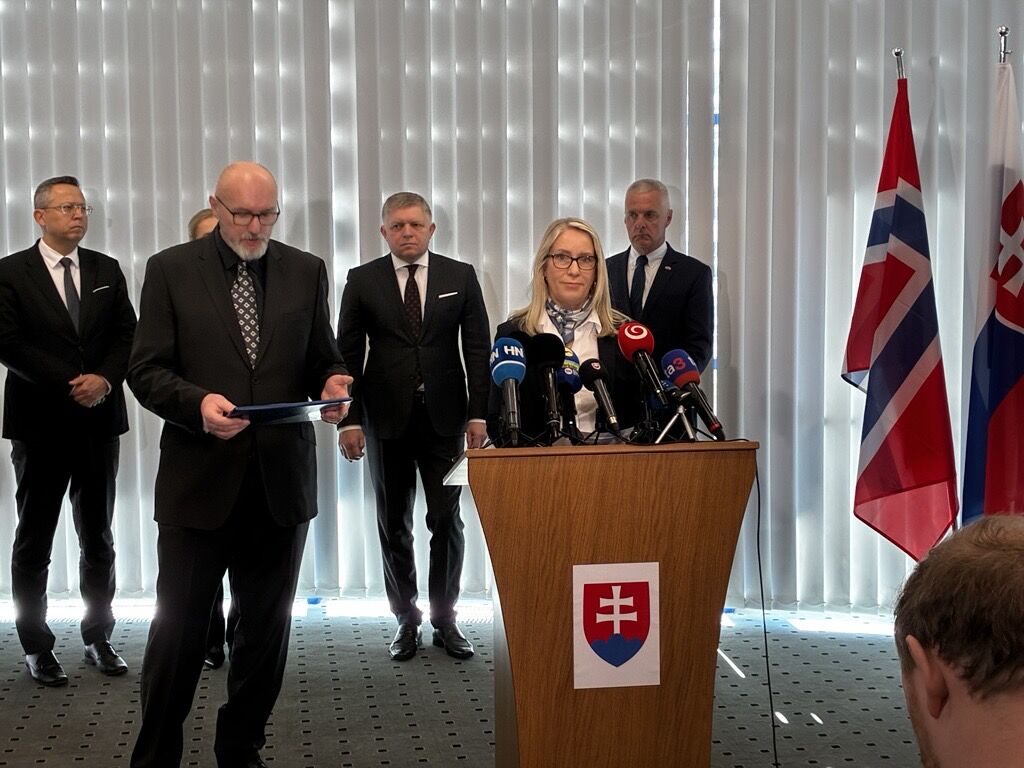 μνημόνιο κατανόησης μεταξύ της κυβέρνησης και της Norsk Hydro για την επανεκκίνηση της Slovalco