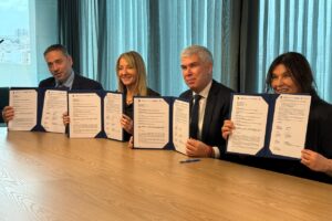 ΚΑΘΕΤΟΣ ΔΙΑΔΡΟΜΟΣ