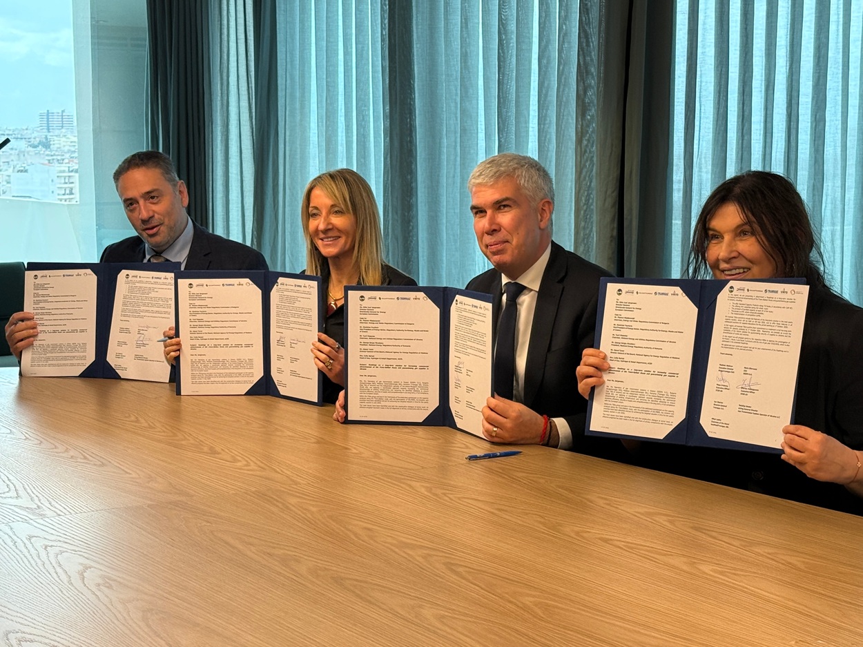 ΚΑΘΕΤΟΣ ΔΙΑΔΡΟΜΟΣ