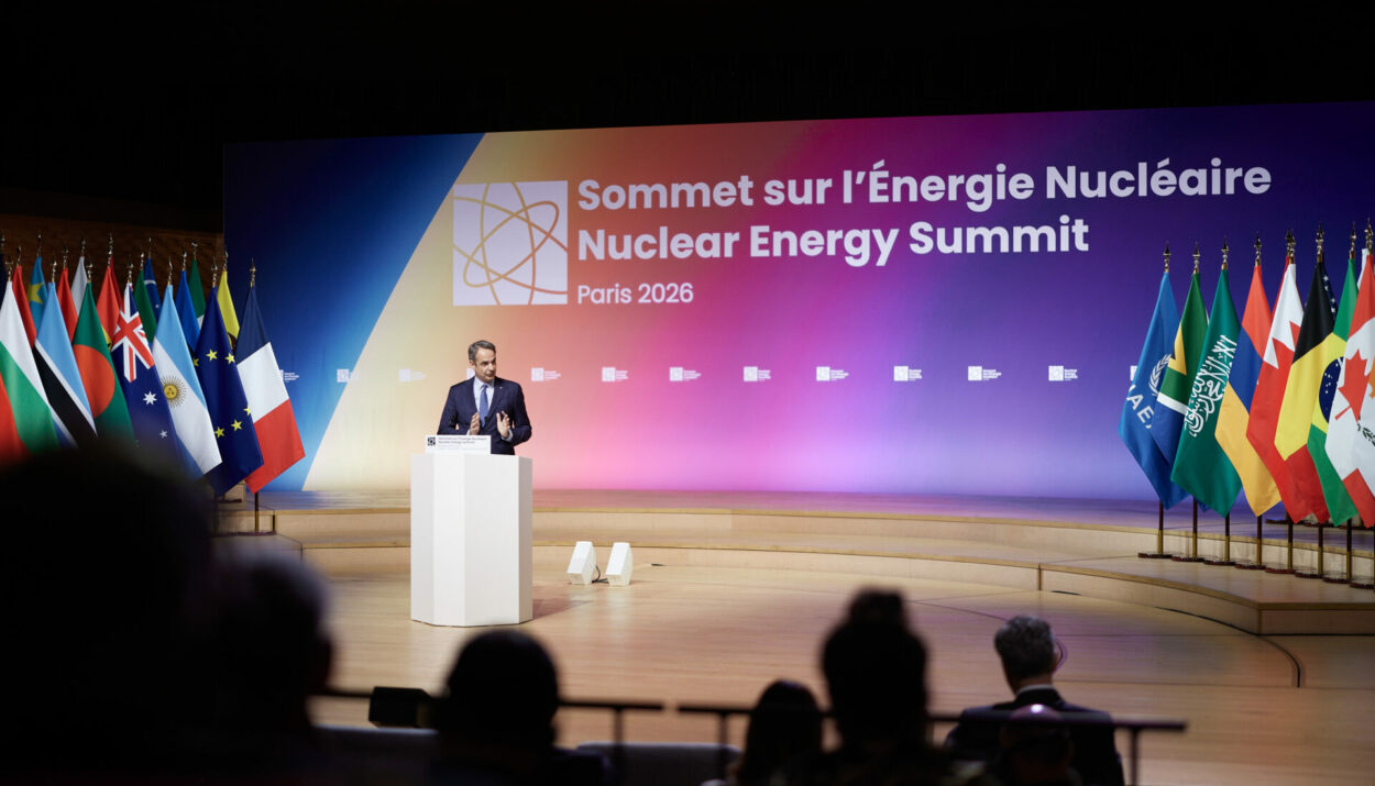 Ο Πρωθυπουργός Κυριάκος Μητσοτάκης στην 2η Σύνοδο για την Πυρηνική Ενέργεια, στο Παρίσι © ΓΡΑΦΕΙΟ ΤΥΠΟΥ ΠΡΩΘΥΠΟΥΡΓΟΥ/EUROKINISSI