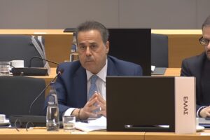 ΣΤΑΥΡΟΣ ΠΑΠΑΣΤΑΥΡΟΥ, ΝΙΚΟΣ ΤΣΑΦΟΣ