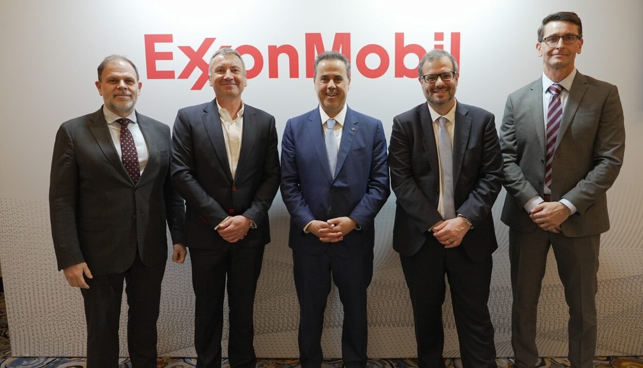 ΠΑΠΑΣΤΑΥΡΟΥ ΤΣΑΦΟΣ EXXONMOBIL