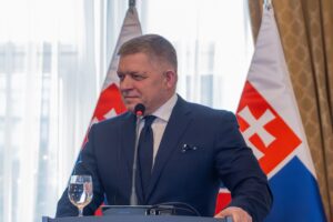 ΡΟΜΠΕΡΤ ΦΙΤΣΟ, ΣΛΟΒΑΚΙΑ