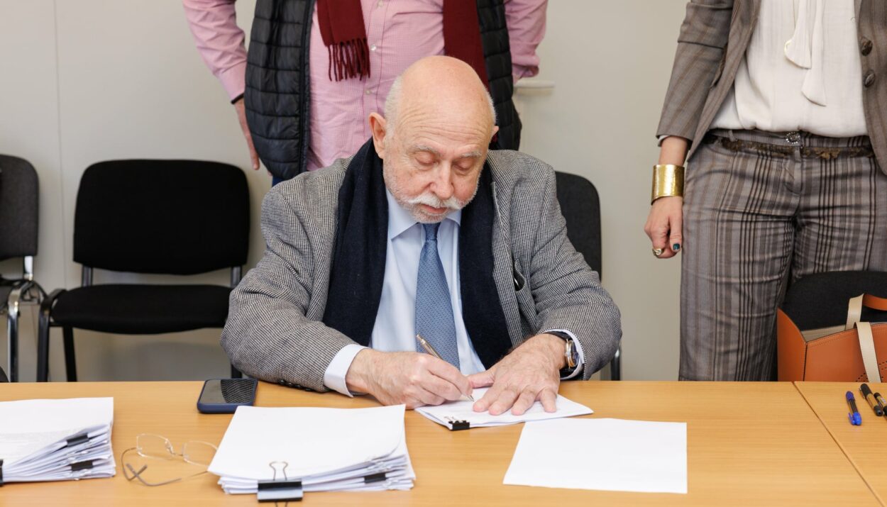 ΜΠΕΝΡΟΥΜΠΗ, ΜΕΤΚΑ