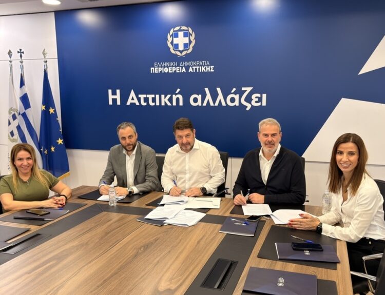 Την προγραμματική σύμβαση για την ανάπλαση και επέκταση του υφιστάμενου ποδηλατοδρόμου επί της οδού 25ης Μαρτίου στα Βριλήσσια, ύψους 1,37 εκατ. ευρώ πλέον ΦΠΑ, υπέγραψαν ο Περιφερειάρχης Αττικής Νίκος Χαρδαλιάς μαζί με τον Δήμαρχο Βριλησσίων Γιάννη Πισιμίση και τον Πρόεδρο της «Νέας Μητροπολιτικής Αττικής Α.Ε.» Δημήτρη Φραγκάκη, στο Διοικητήριο της Περιφέρειας