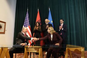 ΕΞΑΡΧΟΥ, AKTOR LNG