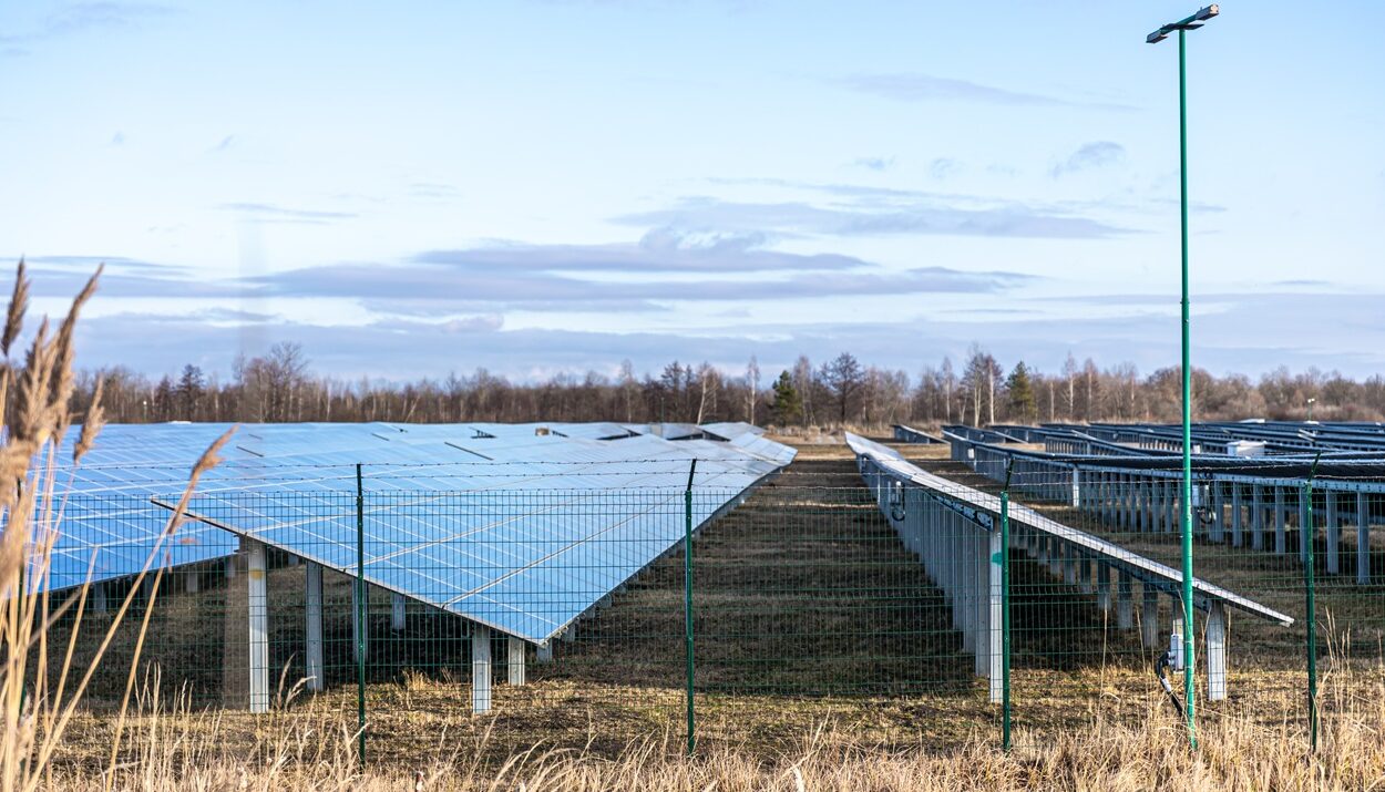 ΦΩΤΟΒΟΛΤΑΪΚΑ