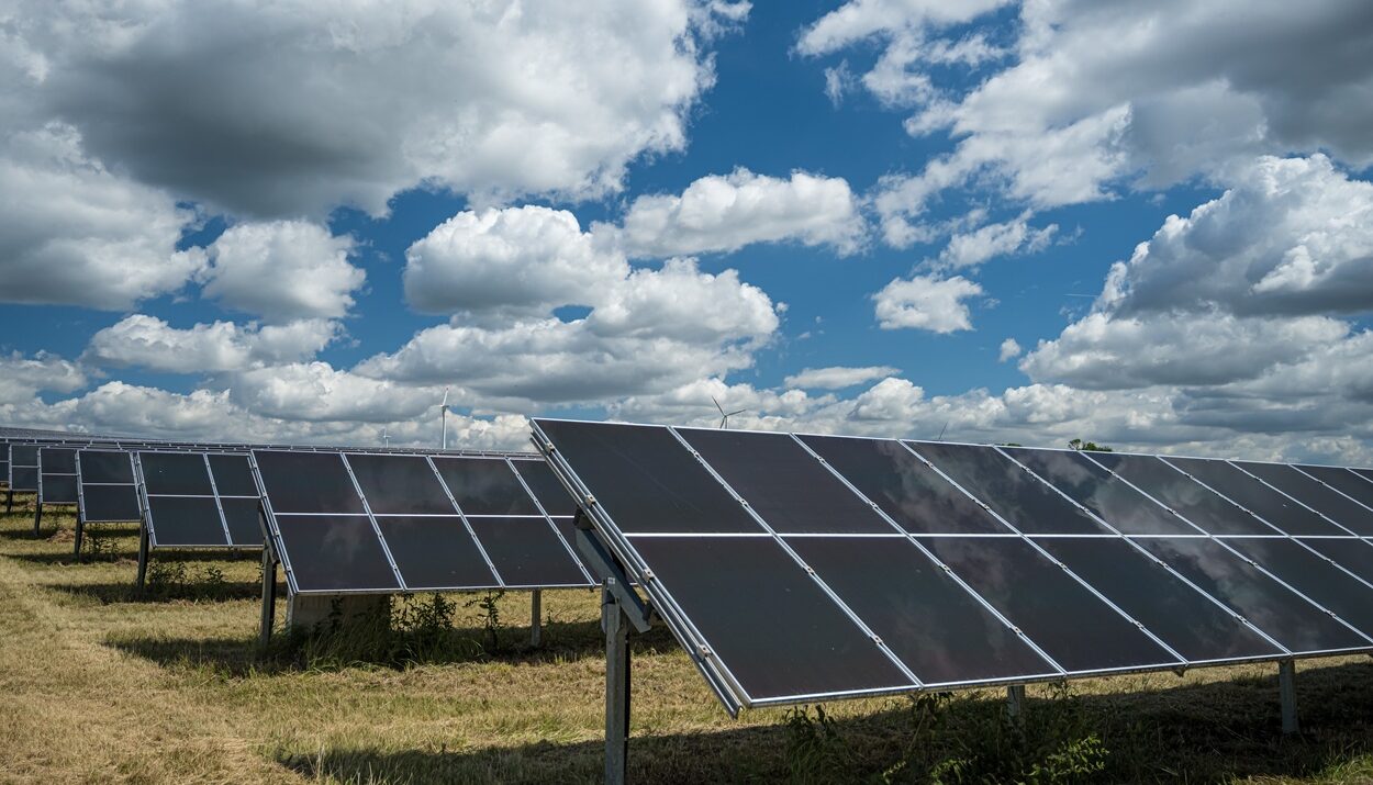 ΦΩΤΟΒΟΛΤΑΪΚΑ