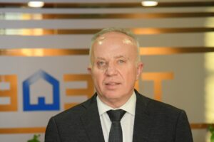 ΚΩΝΣΤΑΝΤΙΝΟΣ ΜΑΚΕΔΟΣ, ΤΜΕΔΕ