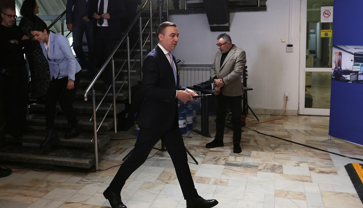 ΡΟΥΜΑΝΙΑ, ΥΠΕΝ