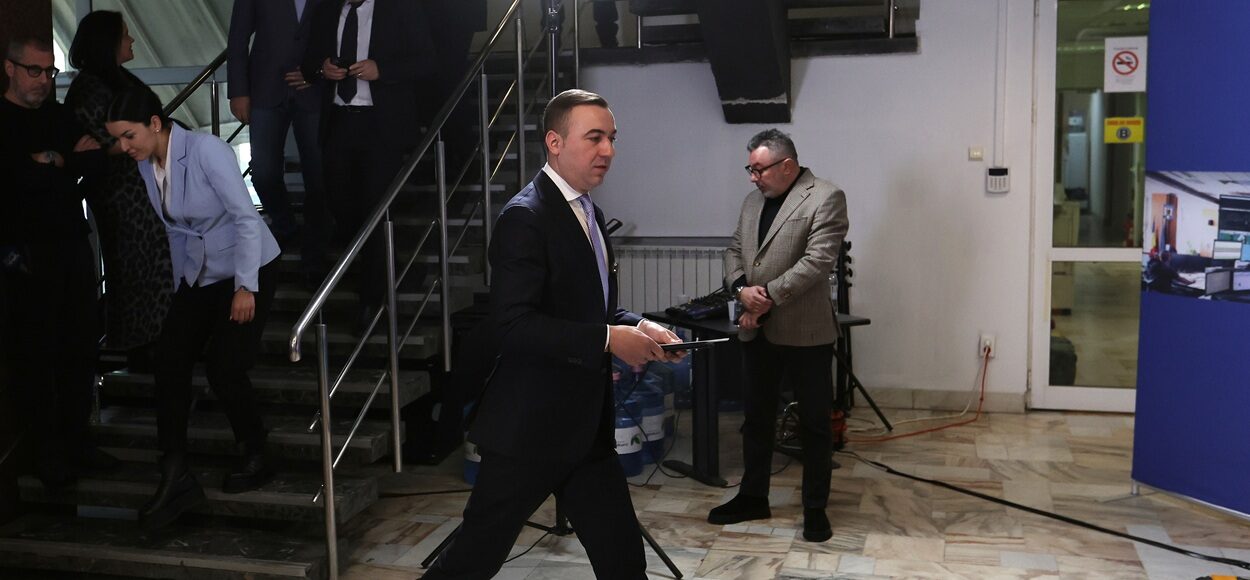 ΡΟΥΜΑΝΙΑ, ΥΠΕΝ