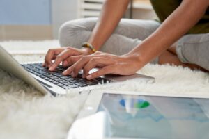 ΤΗΛΕΡΓΑΣΙΑ