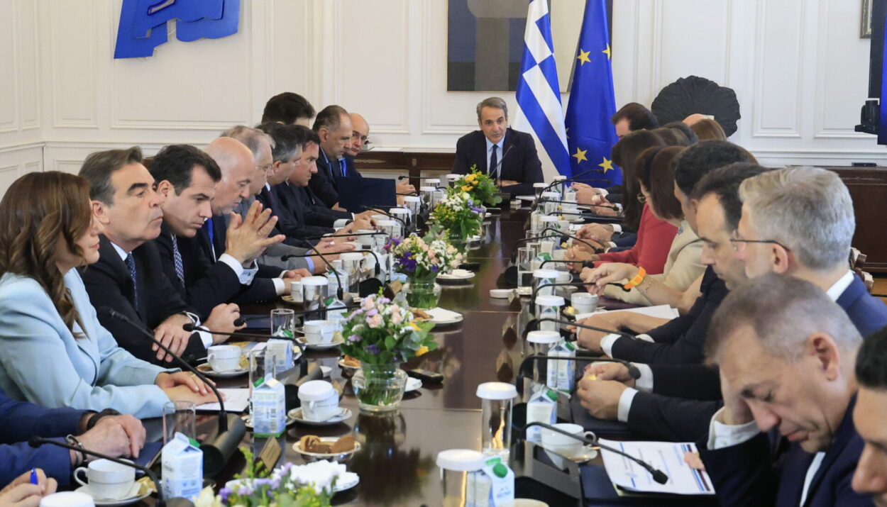 Συνεδρίαση του Υπουργικου Συμβουλίου υπό τον Πρωθυπουργό Κυριάκο Μητσοτάκη, © ΓΙΩΡΓΟΣ ΚΟΝΤΑΡΙΝΗΣ/EUROKINISSI