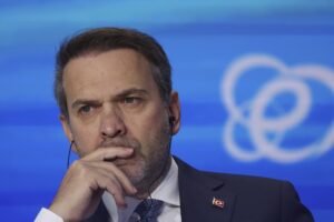 ΑΛΠΑΡΣΛΑΝ ΜΠΑΪΡΑΚΤΑΡ, ΤΟΥΡΚΙΑ