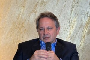 ΠΕΤΡΟΣ ΣΟΥΡΕΤΗΣ