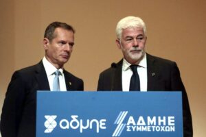 ΜΑΝΟΥΣΑΚΗΣ ΚΑΙ ΚΑΡΑΜΠΕΛΑΣ
