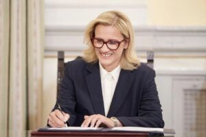 ΜΑΡΙΛΕΝΑ ΣΟΥΚΟΥΛΗ, ΥΠΕΝ