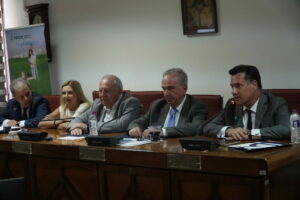 O Πελοπίδας Καλλίρης (ΕΥΔΑΜ) μαζί με τους Άδωνι Γεωργιάδη, Νίκο Παπαθανάση, Γιώργο Αμανατίδη, Δέσποινα Γκαράνη και Παναγιώτη Πλακεντά Δήμος Εορδαίας