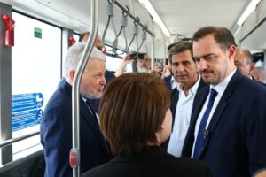 Εκδήλωση του ΟΑΣΘ την παραλαβή των 50 νέων λεωφορείων παρουσία του αναπληρωτή Υπουργού Υποδομών και Μεταφορών Γιώργου Κώτσηρα