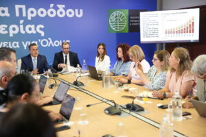 Ο υπουργός Περιβάλλοντος και Ενέργειας Σταύρος Παπασταύρου (Α) και ο υφυπουργός Νίκος Τσάφος (Δ) συμμετέχουν σε συνέντευξη τύπου για την εξειδίκευση των ενεργειακών μέτρων που εξήγγειλε ο πρωθυπουργός Κυριάκος Μητσοτάκης στην 90ή ΔΕΘ, στο ΥΠΕΝ © ΑΠΕ-ΜΠΕ/ΑΠΕ-ΜΠΕ/ΓΙΩΡΓΟΣ ΒΙΤΣΑΡΑΣ