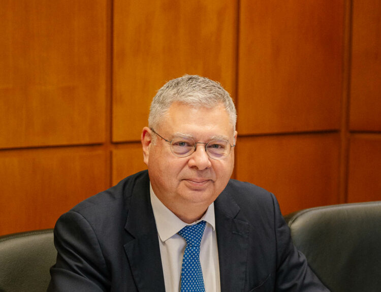 ο Διευθύνων Σύμβουλος της HELLENiQ ENERGY, Ανδρέας Σιάμισιης © ΔΤ HELLENiQ ENERGY