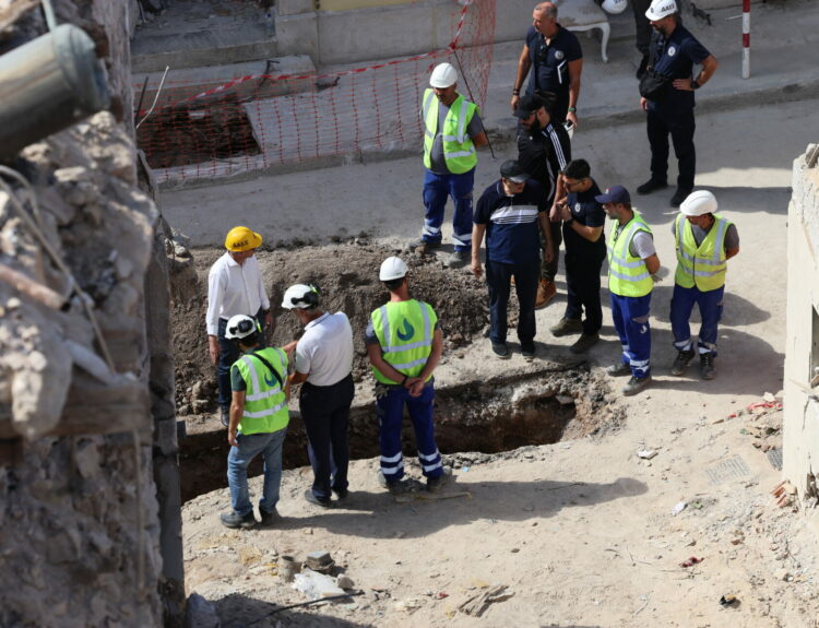 Σε εξέλιξη η έρευνα για τα αίτια της έκρηξης στην Πλάκα © intime
