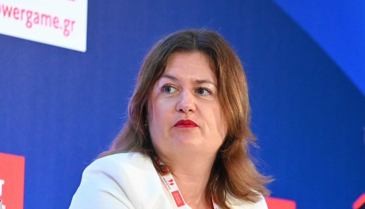 Η Υπουργός Ενέργειας της Βόρειας Μακεδονίας Sanja Bozinovska (Κ), μιλάει σε πάνελ, κατά τη διάρκεια του 6oυ Thessaloniki Metropolitan Summit: Η Ελλάδα του 2030 στο επίκεντρο, στο Συνεδριακό Κέντρο «Ιωάννης Βελλίδης» στη Θεσσαλονίκη, Παρασκευή 4 Σεπτεμβρίου 2026 © ΑΠΕ-ΜΠΕ/Economist Impact/ΓΙΑΝΝΗΣ ΠΑΠΑΝΙΚΟΣ