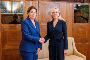 ΥΠΕΝ Βουλγαρίας, Ίβα Πετρόβα, ΥΠΟΙΚ Σλοβακίας Ντενίσα Σάκοβα
